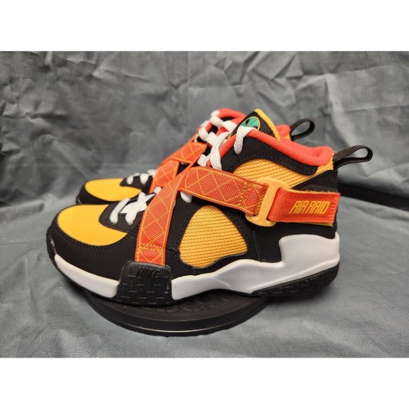 Nike Boys Air Raid (GS) Sneakers Roswell Rayguns Edition Size 4 NEW IN BOX! - Picture 8 of 11